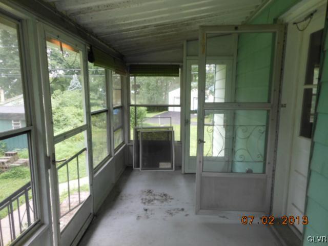 455 Stoneridge Road Emmaus, PA 18049 - Photo 3 of 16 Gallery Image 3