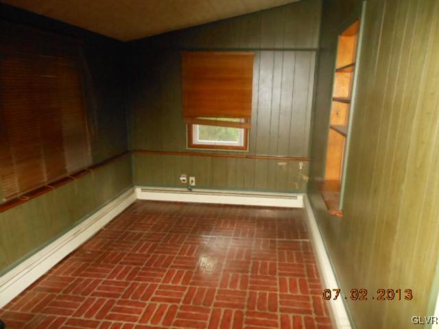 455 Stoneridge Road Emmaus, PA 18049 - Photo 4 of 16 Gallery Image 4