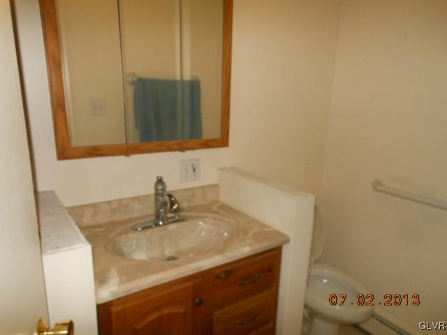 455 Stoneridge Road Emmaus, PA 18049 - Photo 6 of 16 Gallery Image 6
