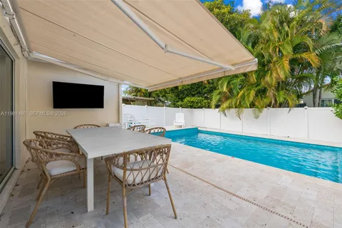 $748,900 | 334 Southwest 194th Avenue, Pembroke Pines, FL 33029