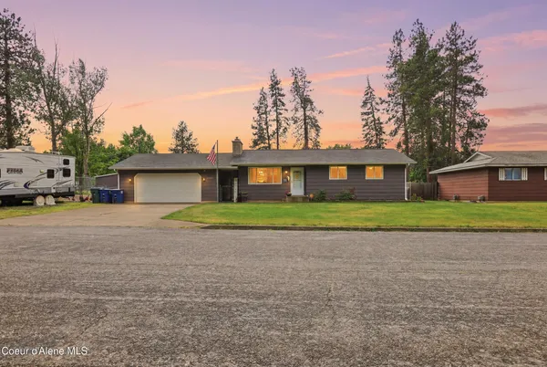$525,000 | 422 East 10th Avenue, Post Falls, ID 83854