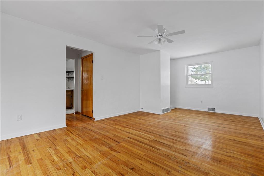 151 Edgewood Drive Beaver, PA 15009 - Photo 4 of 22