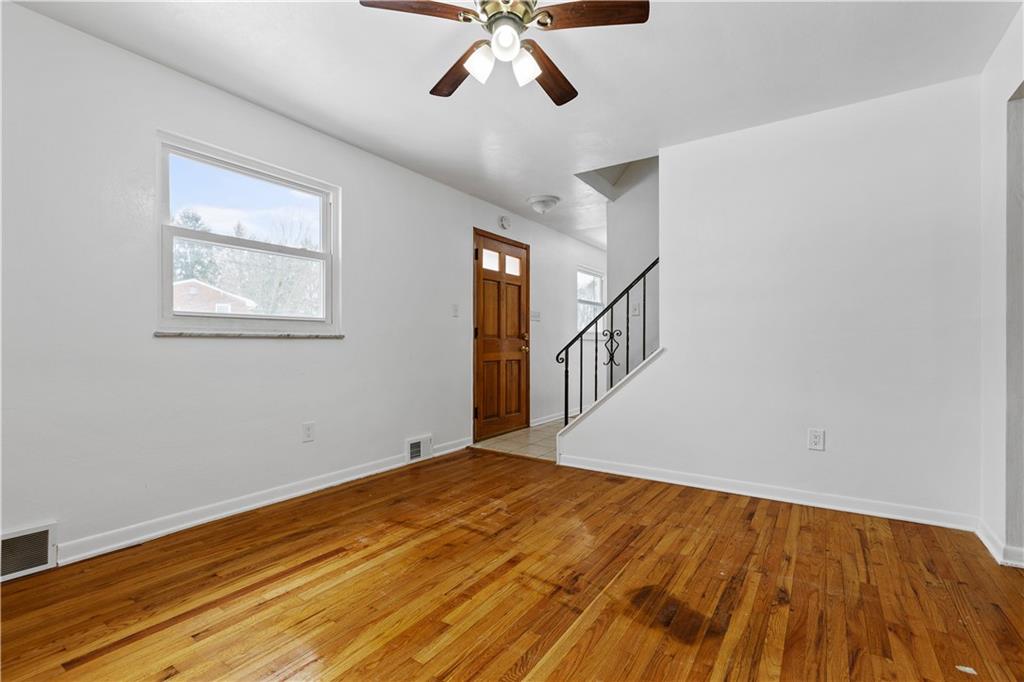 151 Edgewood Drive Beaver, PA 15009 - Photo 6 of 22