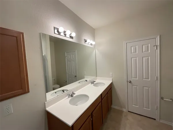 $2,500 | Undisclosed Address, Round Rock, TX 78681