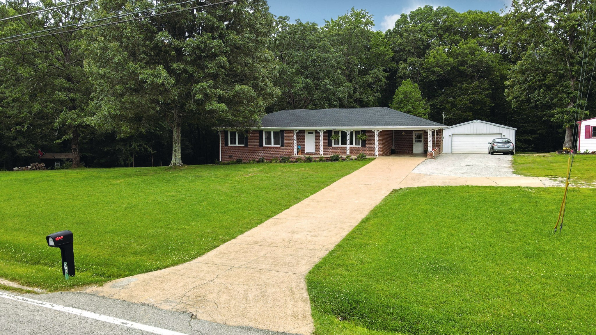 285 Birdsong Road Camden, TN 38320 - Photo 3 of 36 Gallery Image 3
