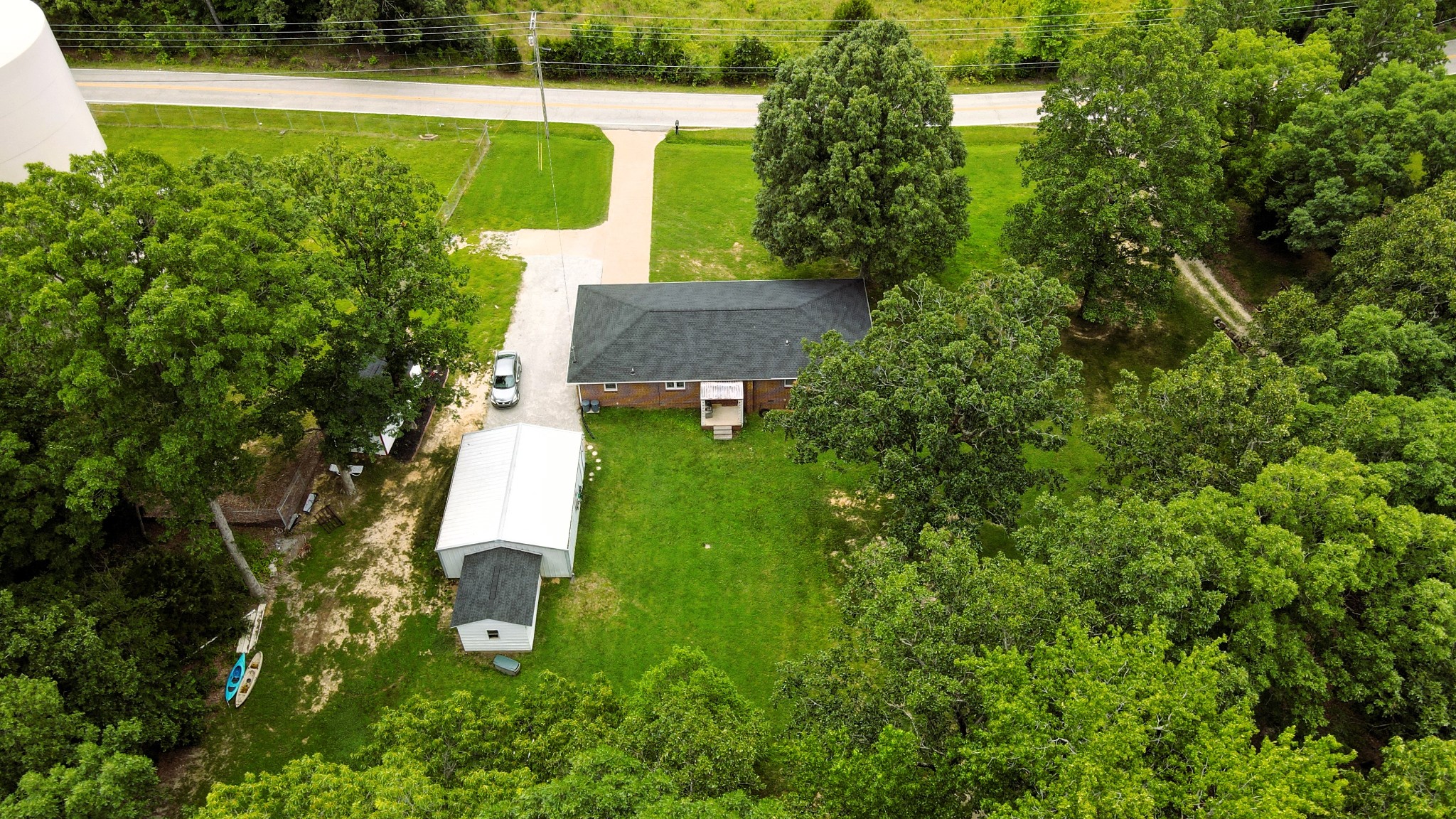 285 Birdsong Road Camden, TN 38320 - Photo 4 of 36 Gallery Image 4
