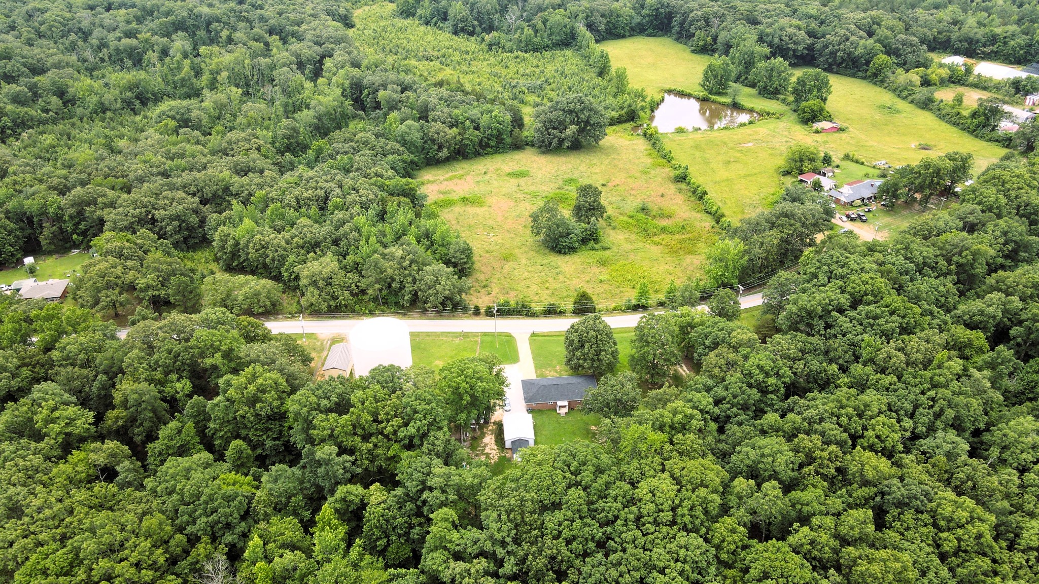 285 Birdsong Road Camden, TN 38320 - Photo 5 of 36 Gallery Image 5