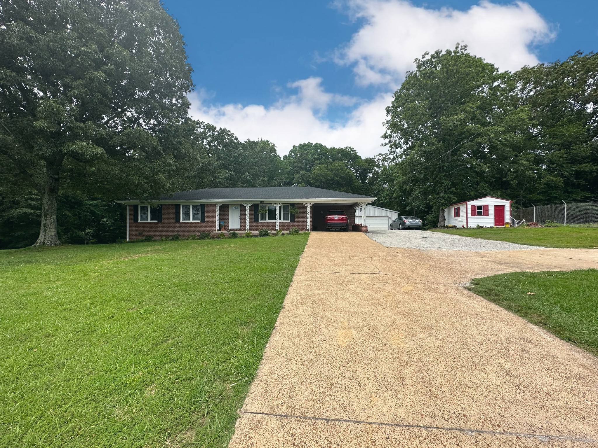 285 Birdsong Road Camden, TN 38320 - Photo 7 of 36 Gallery Image 7