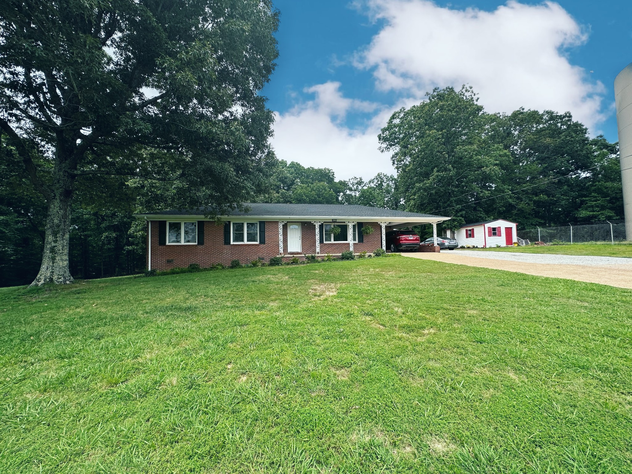 285 Birdsong Road Camden, TN 38320 - Photo 8 of 36 Gallery Image 8