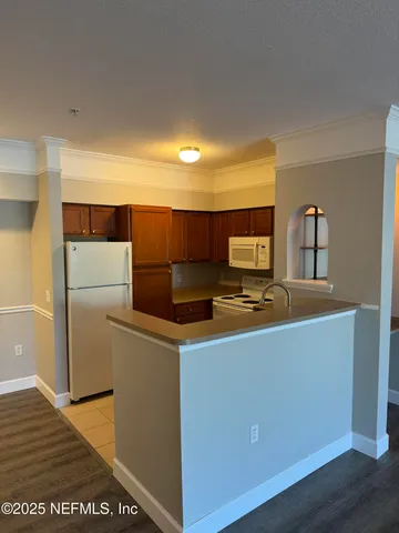 $1,725 | 8550 Touchton Road, Unit 1723, Jacksonville, FL 32216