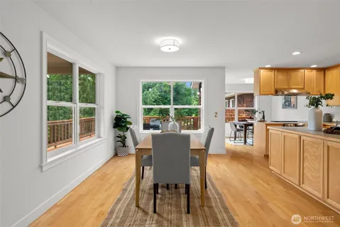 $1,390,000 | 5413 Welfare Avenue Northeast, Bainbridge Island, WA 98110