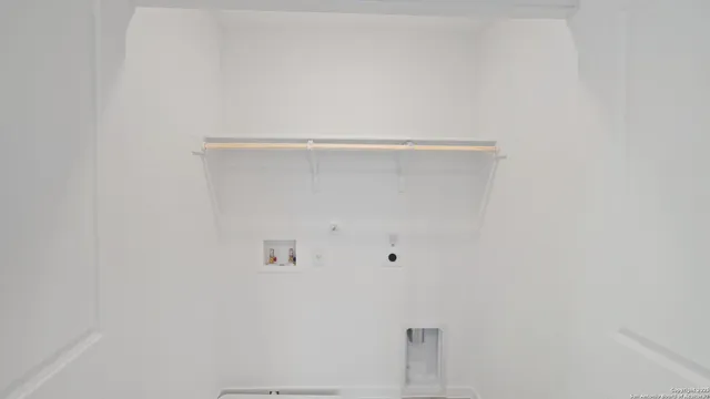 $1,595 | 14243 Enfield, San Antonio, TX 78245