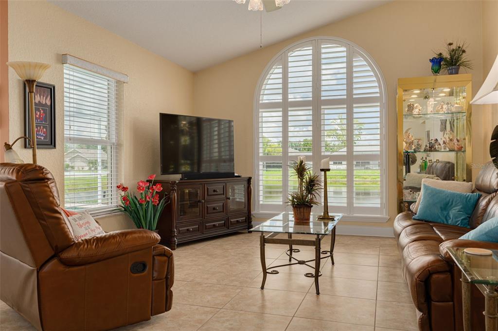 8811 Napa Loop New Port Richey, FL 34653 - Photo 11 of 40 Family room