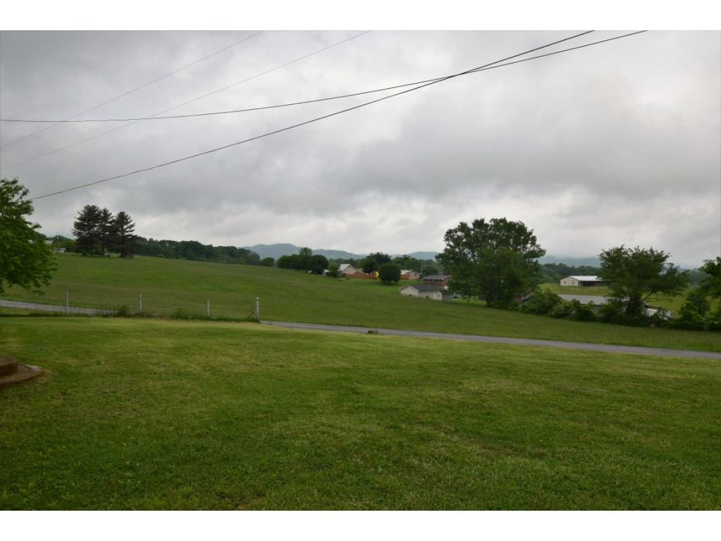 20 Carr Lane Fall Branch, TN 37656 - Photo 4 of 18 Photo 4