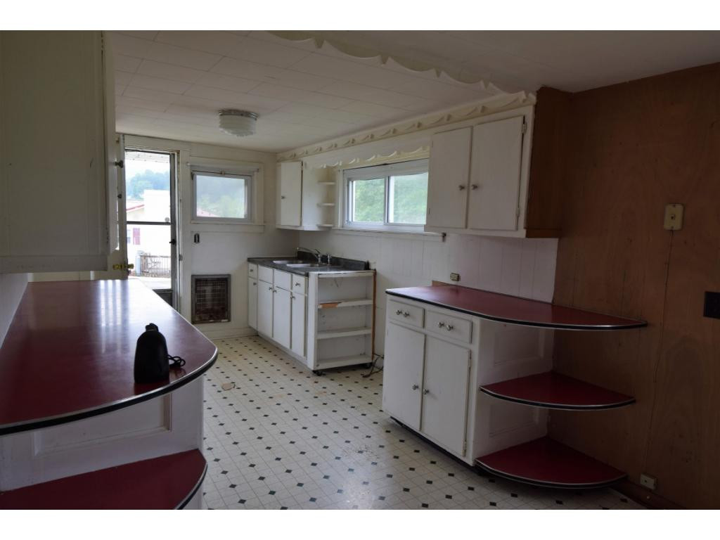 20 Carr Lane Fall Branch, TN 37656 - Photo 6 of 18 Photo 6