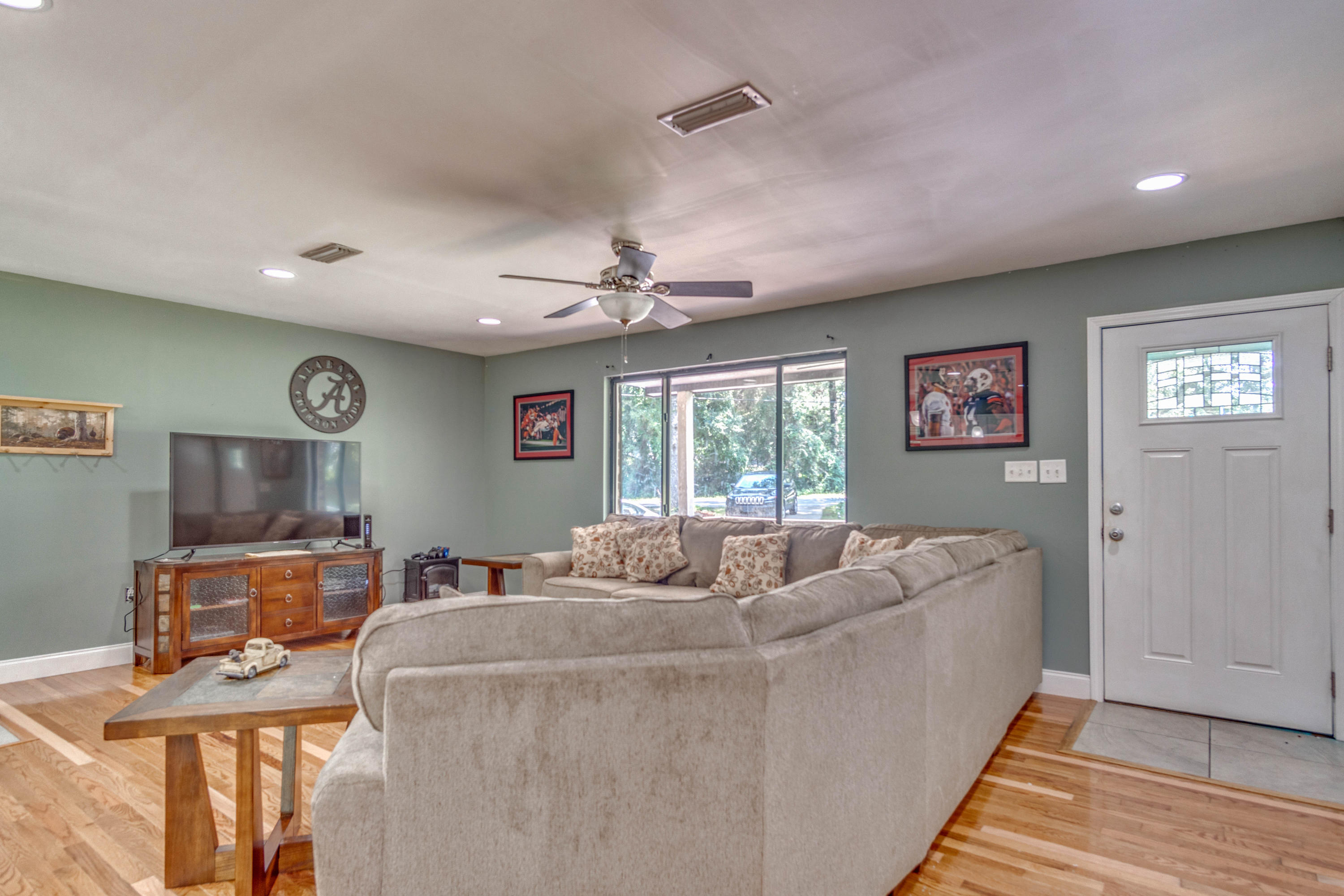 2834 Lake Silver Road Crestview, FL 32536 - Photo 8 of 21 Gallery Image 8