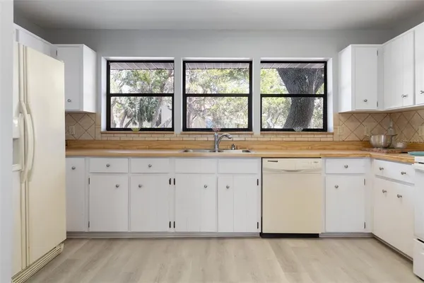 $999,000 | 2260 John Anderson Drive, Ormond Beach, FL 32176