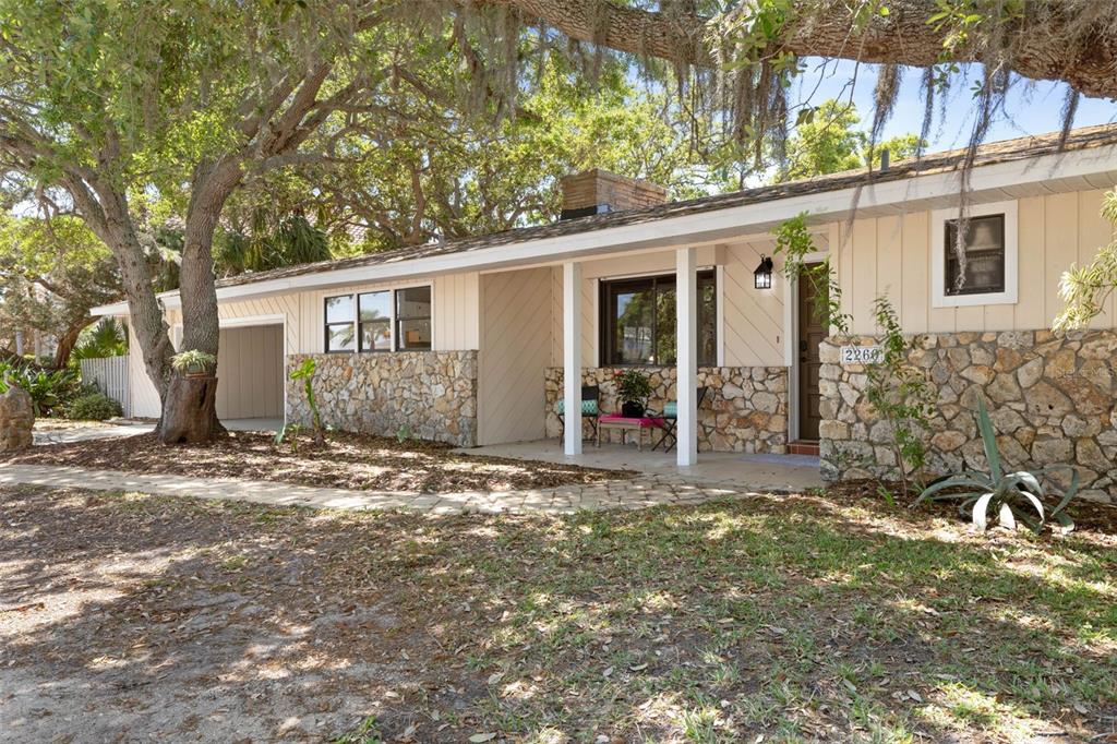 2260 John Anderson Drive Ormond Beach, FL 32176 - Photo 10 of 84