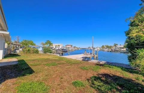 $599,000 | 17611 1st Street East, Redington Shores, FL 33708