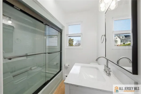 $2,700 | 103 South Greasheimer Street, Manville, NJ 08835