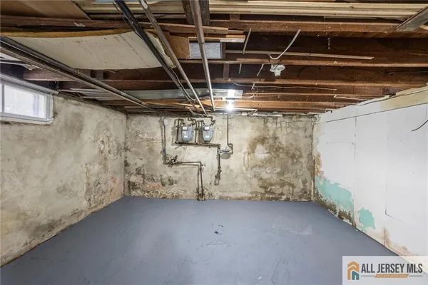 $2,700 | 103 South Greasheimer Street, Manville, NJ 08835