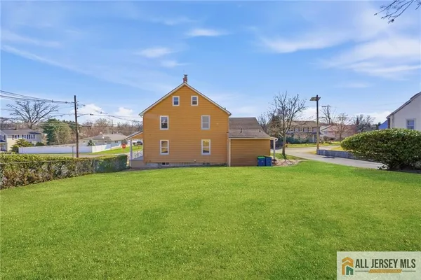 $2,700 | 103 South Greasheimer Street, Manville, NJ 08835