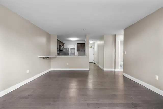 $1,700 | 250 East Harbortown Drive, Unit 103, Detroit, MI 48207