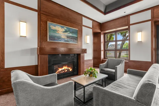 $1,700 | 250 East Harbortown Drive, Unit 103, Detroit, MI 48207