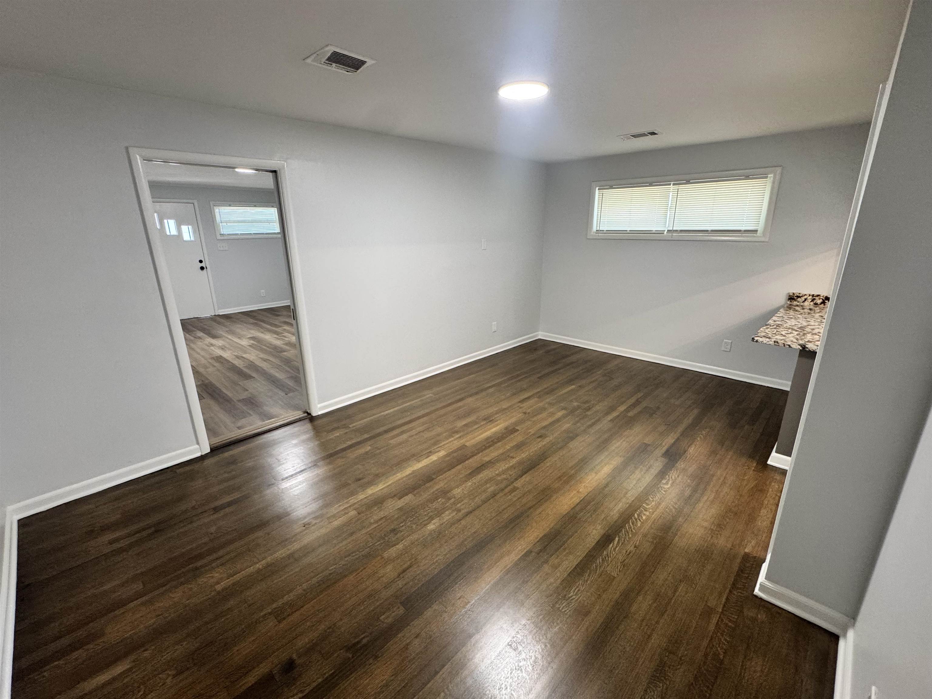 1220 South White Station Road Memphis, TN 38117 - Photo 4 of 16