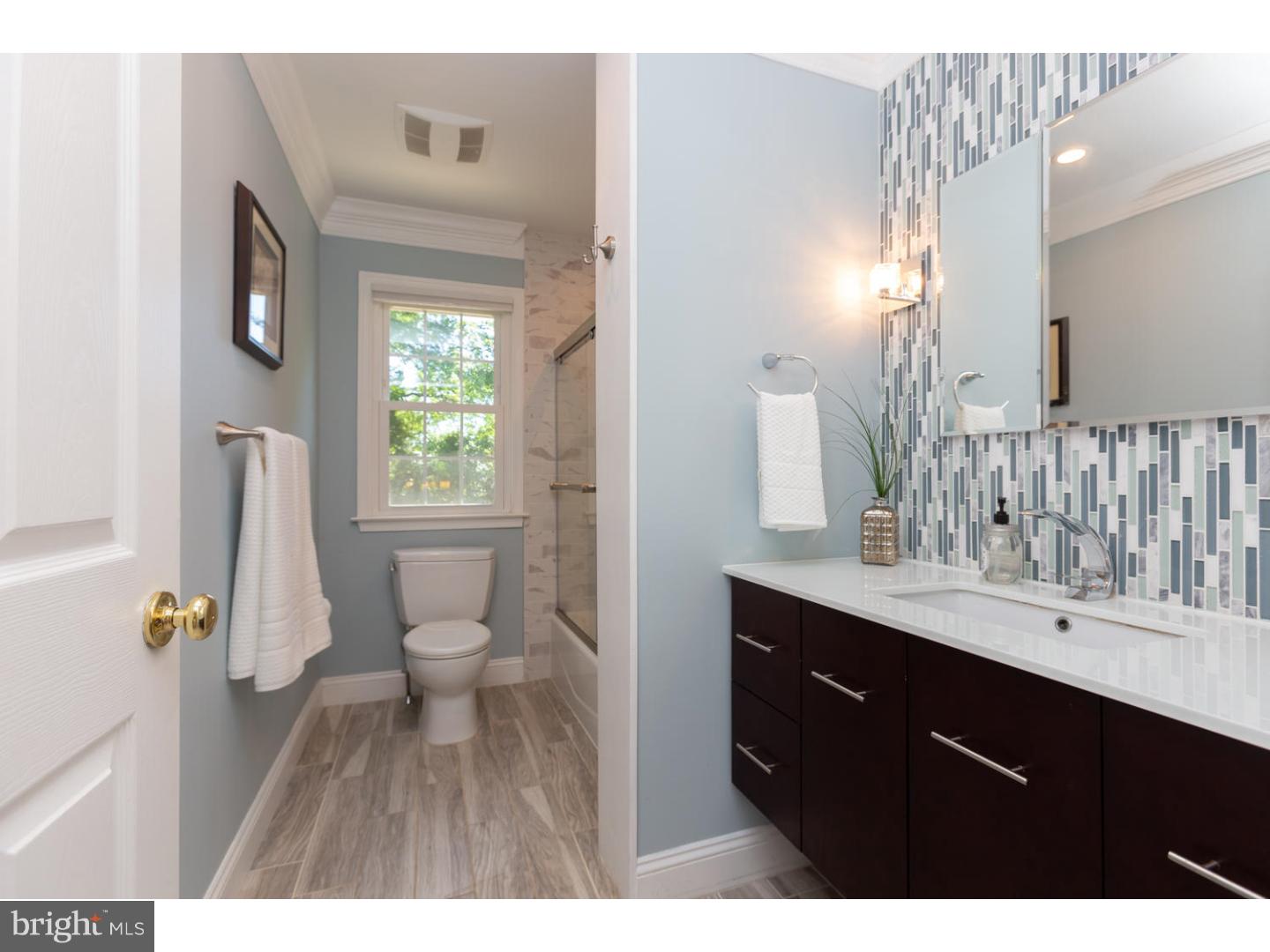 307 Dorset Road Devon, PA 19333 - Photo 20 of 23 Bathroom