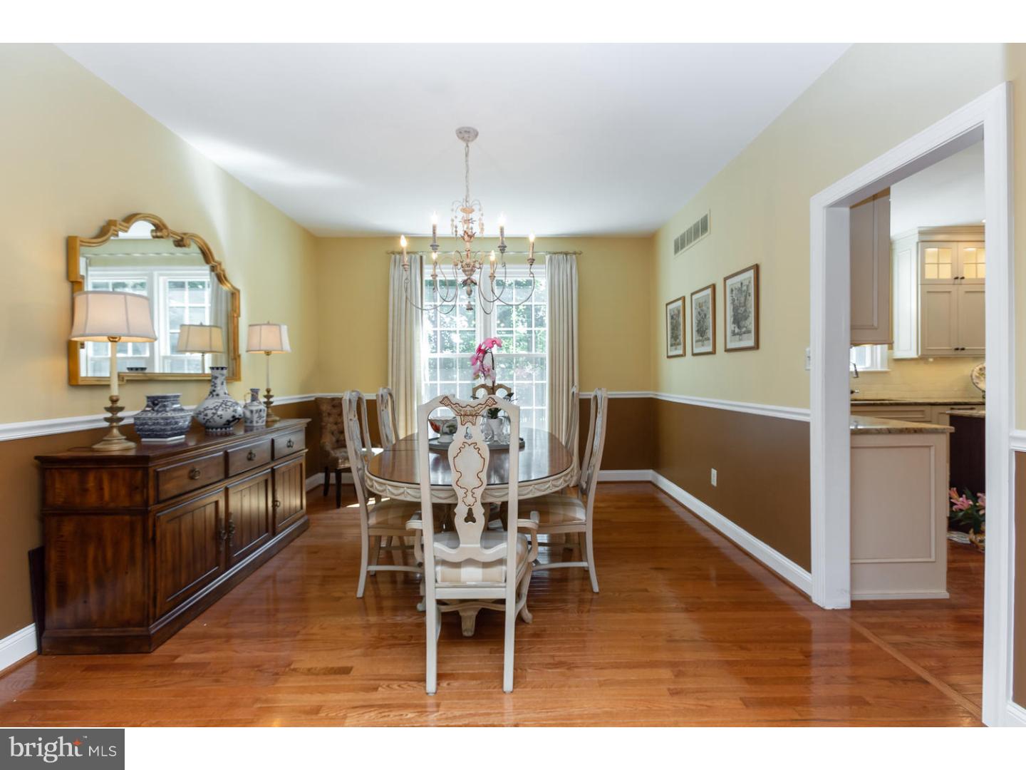 307 Dorset Road Devon, PA 19333 - Photo 5 of 23 Dining Room