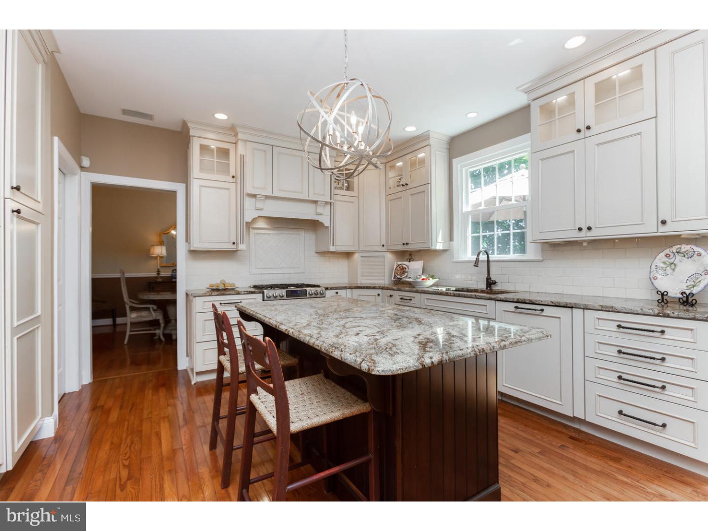 307 Dorset Road Devon, PA 19333 - Photo 7 of 23 Kitchen