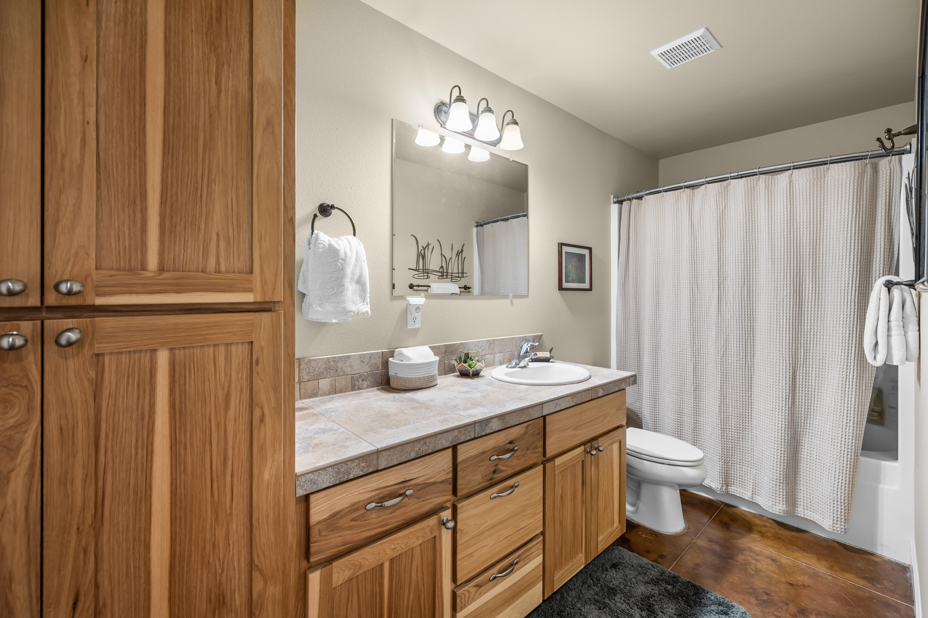 17085 Oxnard Road Bend, OR 97707 - Photo 13 of 25 lower level bathroom