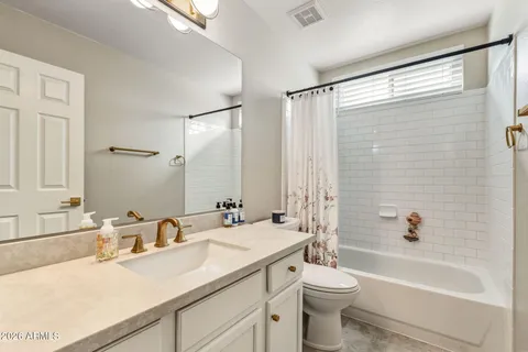 $645,000 | 389 East Arabian Drive, Gilbert, AZ 85296