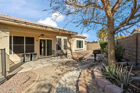 $645,000 | 389 East Arabian Drive, Gilbert, AZ 85296