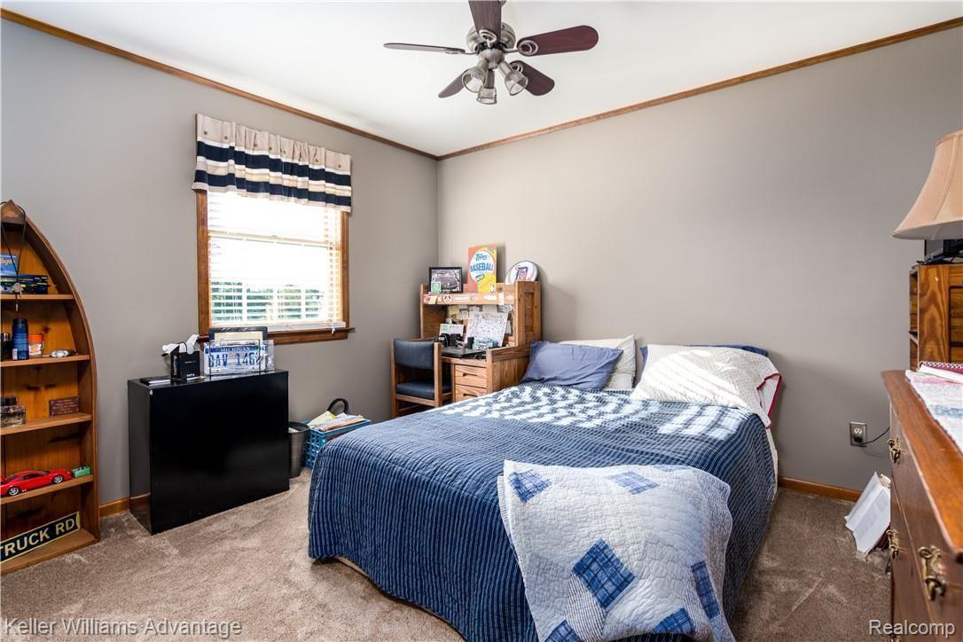 7675 Wellington Road Brighton, MI 48116 - Photo 18 of 49 17.jpg