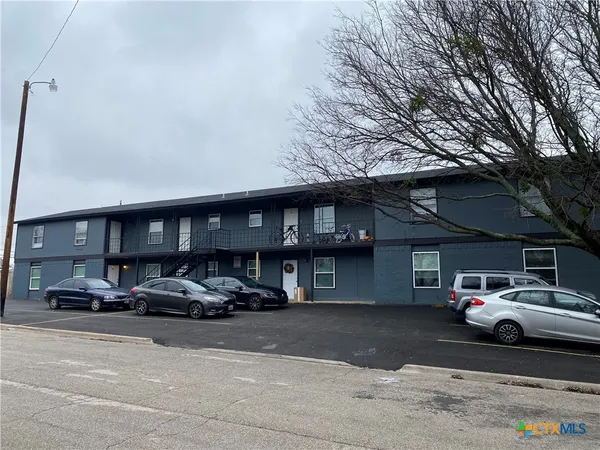 $895,000 | 511 North Gilmer Street, Killeen, TX 76541