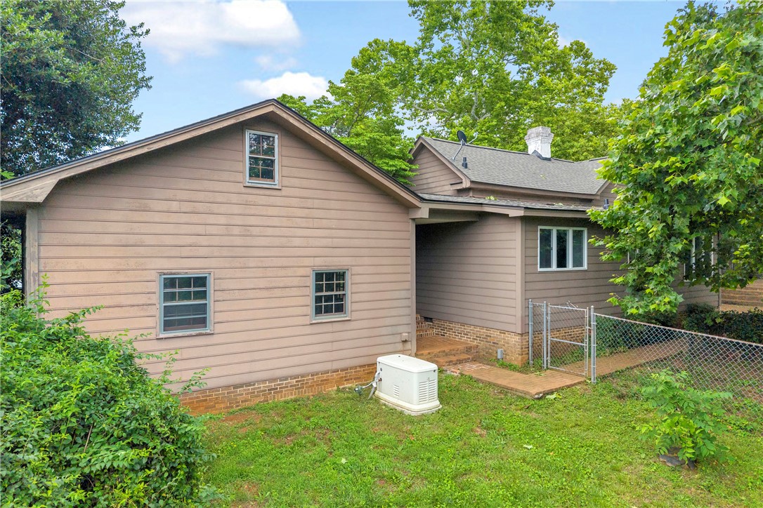 200 Chenault Road Townville, SC 29689 - Photo 31 of 47 2 story garage converted to workshop.