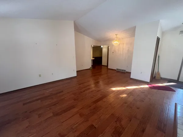 $299,000 | 2253 Edington Drive Southeast, Grand Rapids, MI 49508