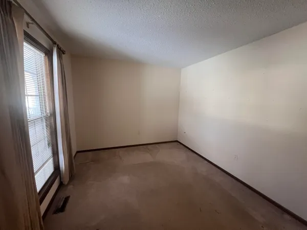 $299,000 | 2253 Edington Drive Southeast, Grand Rapids, MI 49508