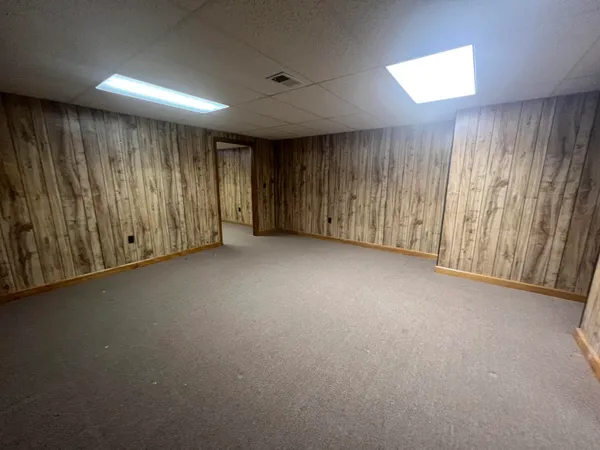 $299,000 | 2253 Edington Drive Southeast, Grand Rapids, MI 49508