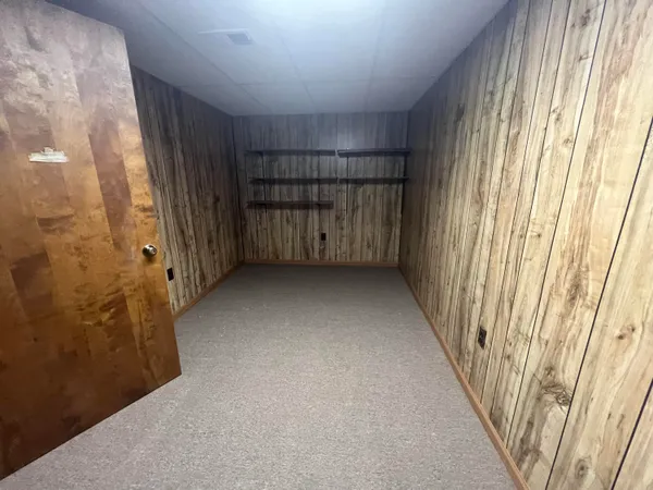 $299,000 | 2253 Edington Drive Southeast, Grand Rapids, MI 49508
