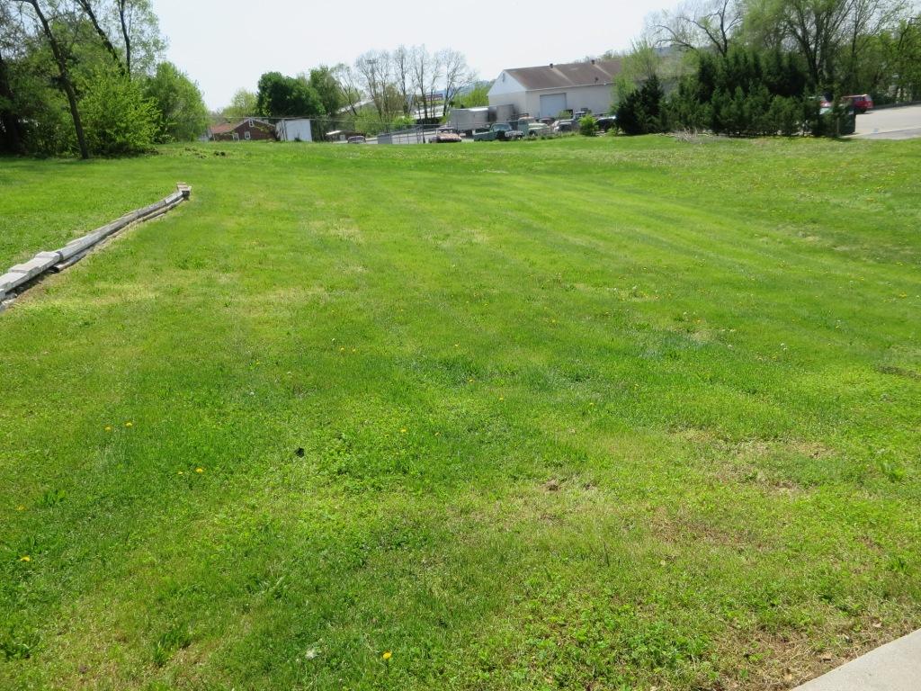 27 Fugate Road Northeast Roanoke, VA 24012 - Photo 10 of 11 Fugate Marketing Photos (11)