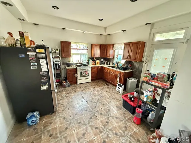 $193,500 | 608 Marshall Street, Fredericktown, MO 63645