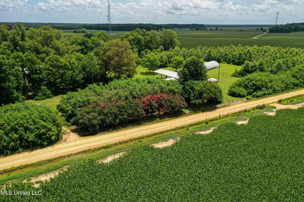 $425,000 | 85 Barrack Road, Yazoo City, MS 39194