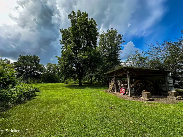 $425,000 | 85 Barrack Road, Yazoo City, MS 39194