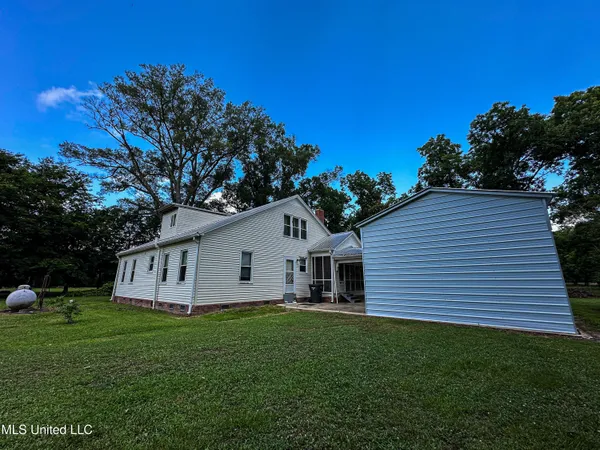 $425,000 | 85 Barrack Road, Yazoo City, MS 39194