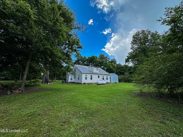 $425,000 | 85 Barrack Road, Yazoo City, MS 39194