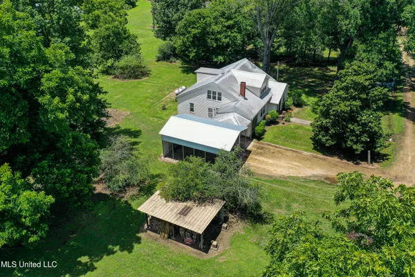 $425,000 | 85 Barrack Road, Yazoo City, MS 39194