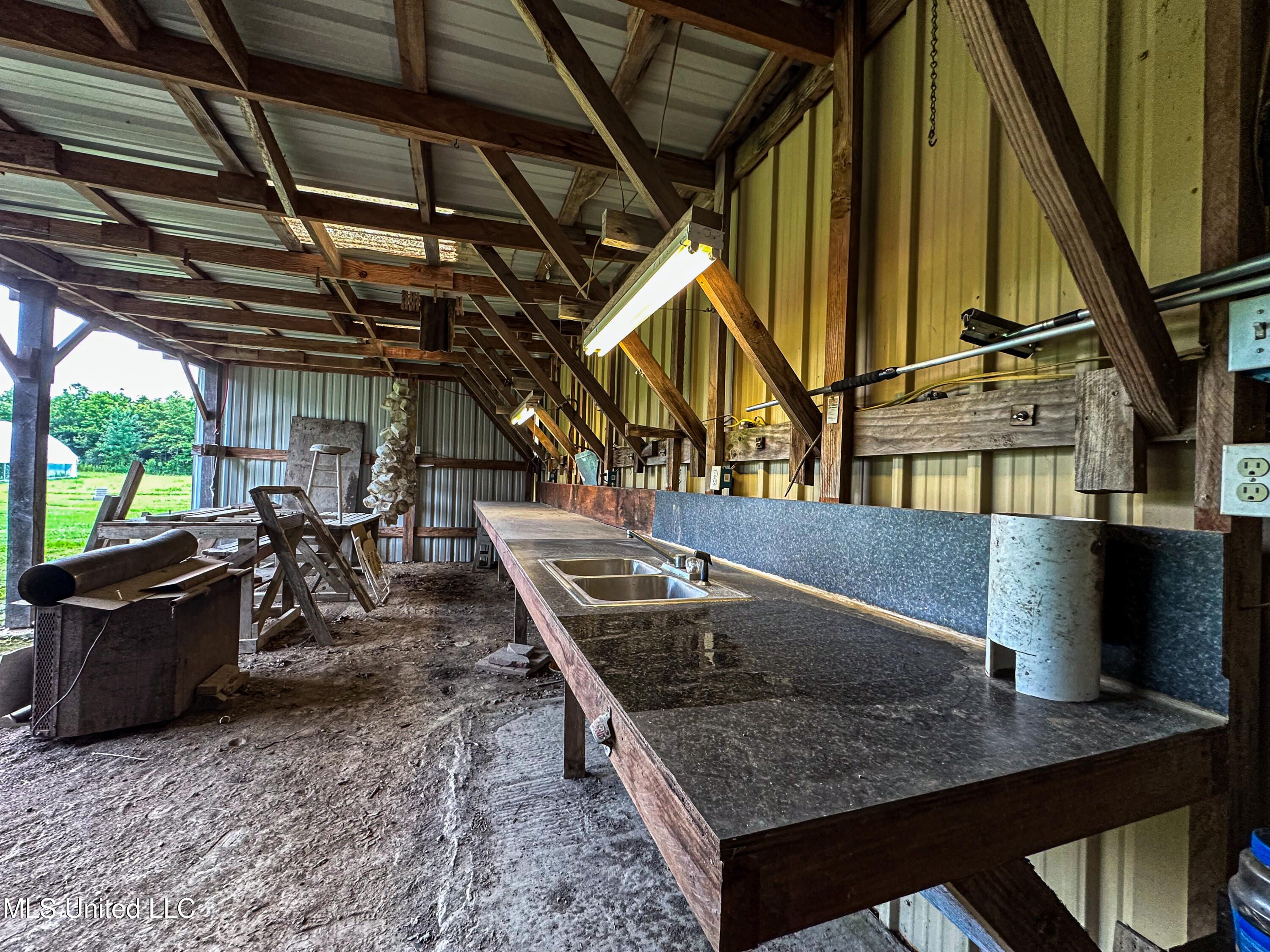 85 Barrack Road Yazoo City, MS 39194 - Photo 56 of 101 IMG_4704